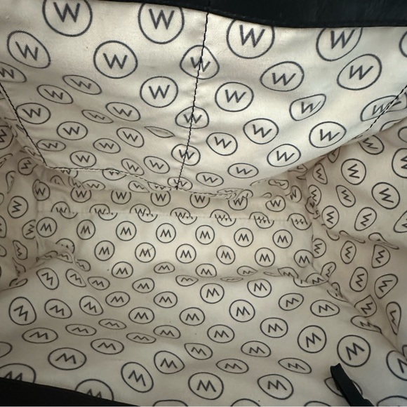 Wanderers Travel Co Gemma Large Tote Handbag Black Cow Leather Magnet Closure - Picture 10 of 15